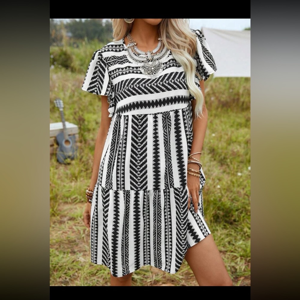 Black and white boho style dress Emery Rose